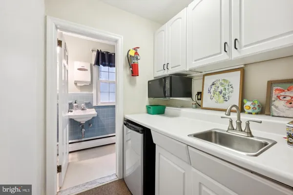 $550,000 | 41 Kings Highway North, Cherry Hill, NJ 08034