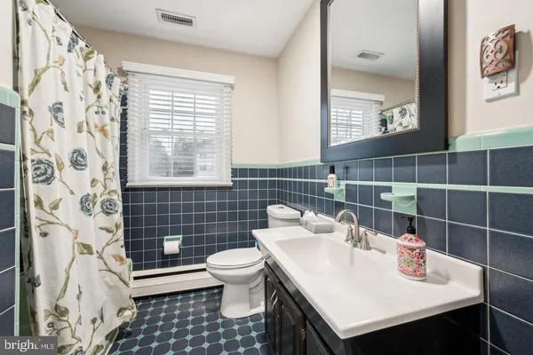 $550,000 | 41 Kings Highway North, Cherry Hill, NJ 08034
