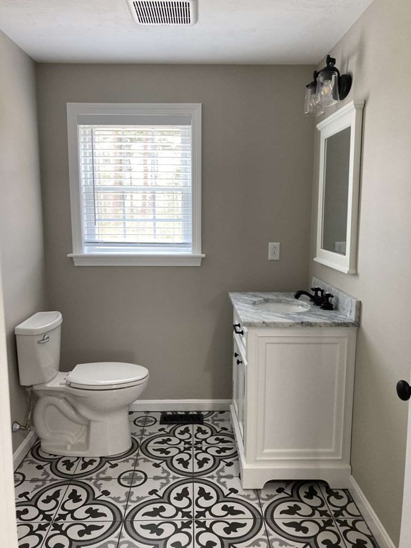 67 Norwell Road Marshfield, MA 02050 - Photo 4 of 8 Gallery Image 4