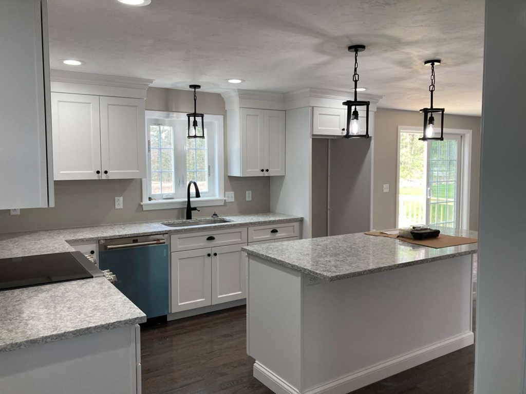 67 Norwell Road Marshfield, MA 02050 - Photo 7 of 8 Gallery Image 7