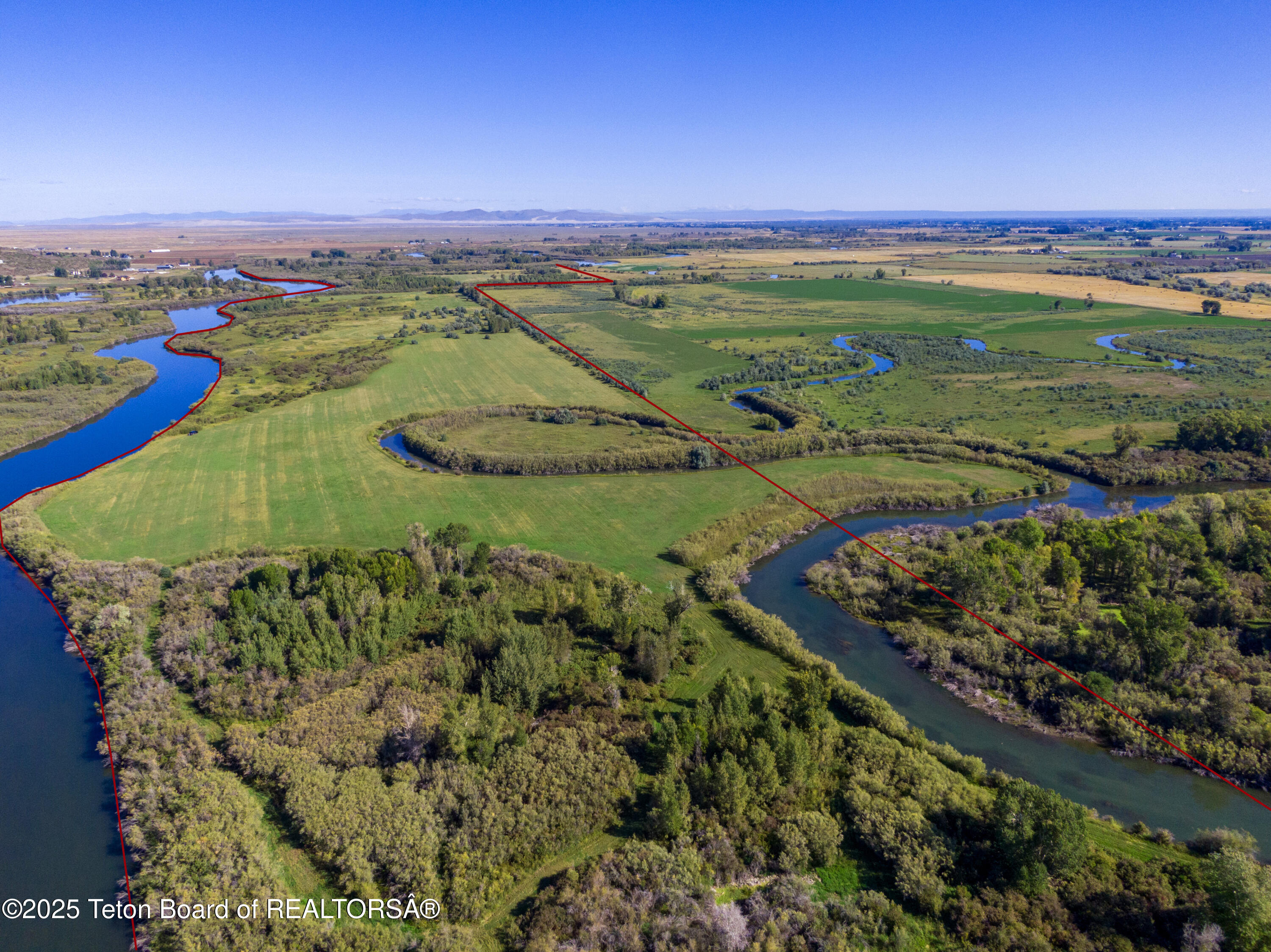 3200 South 3200th Rexburg, ID 83440 - Photo 27 of 43 Southern with outline