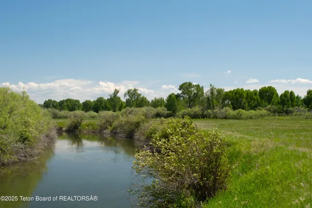 $5,280,000 | 3200 South 3200th, Rexburg, ID 83440