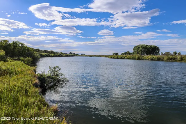 $5,280,000 | 3200 South 3200th, Rexburg, ID 83440