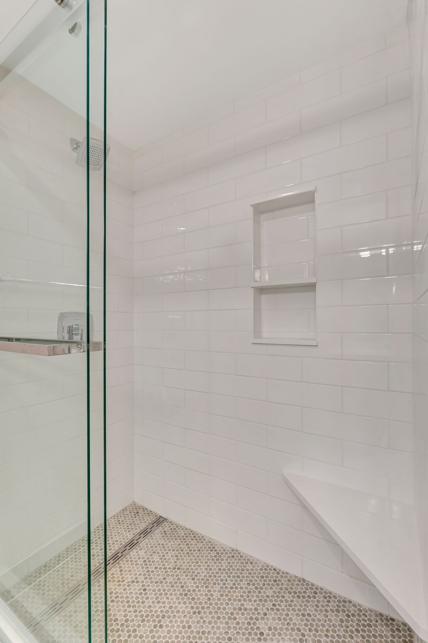 4215 Harding Pike, Unit 403 Nashville, TN 37205 - Photo 16 of 25 a bathroom with a shower