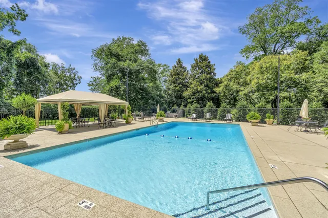 $369,000 | 4215 Harding Pike, Unit 403, Nashville, TN 37205