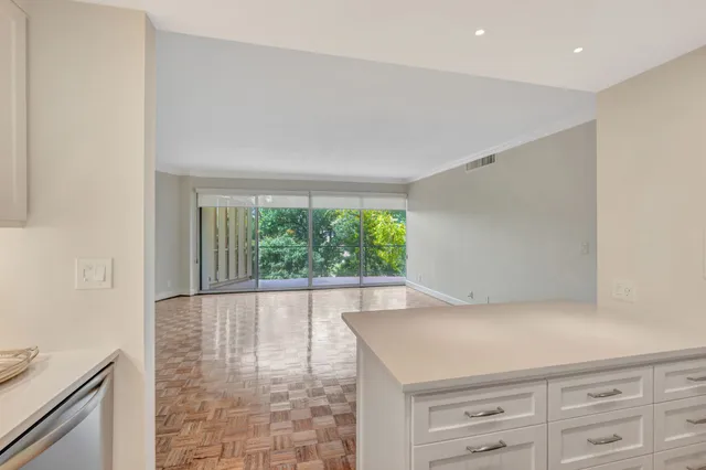 $369,000 | 4215 Harding Pike, Unit 403, Nashville, TN 37205