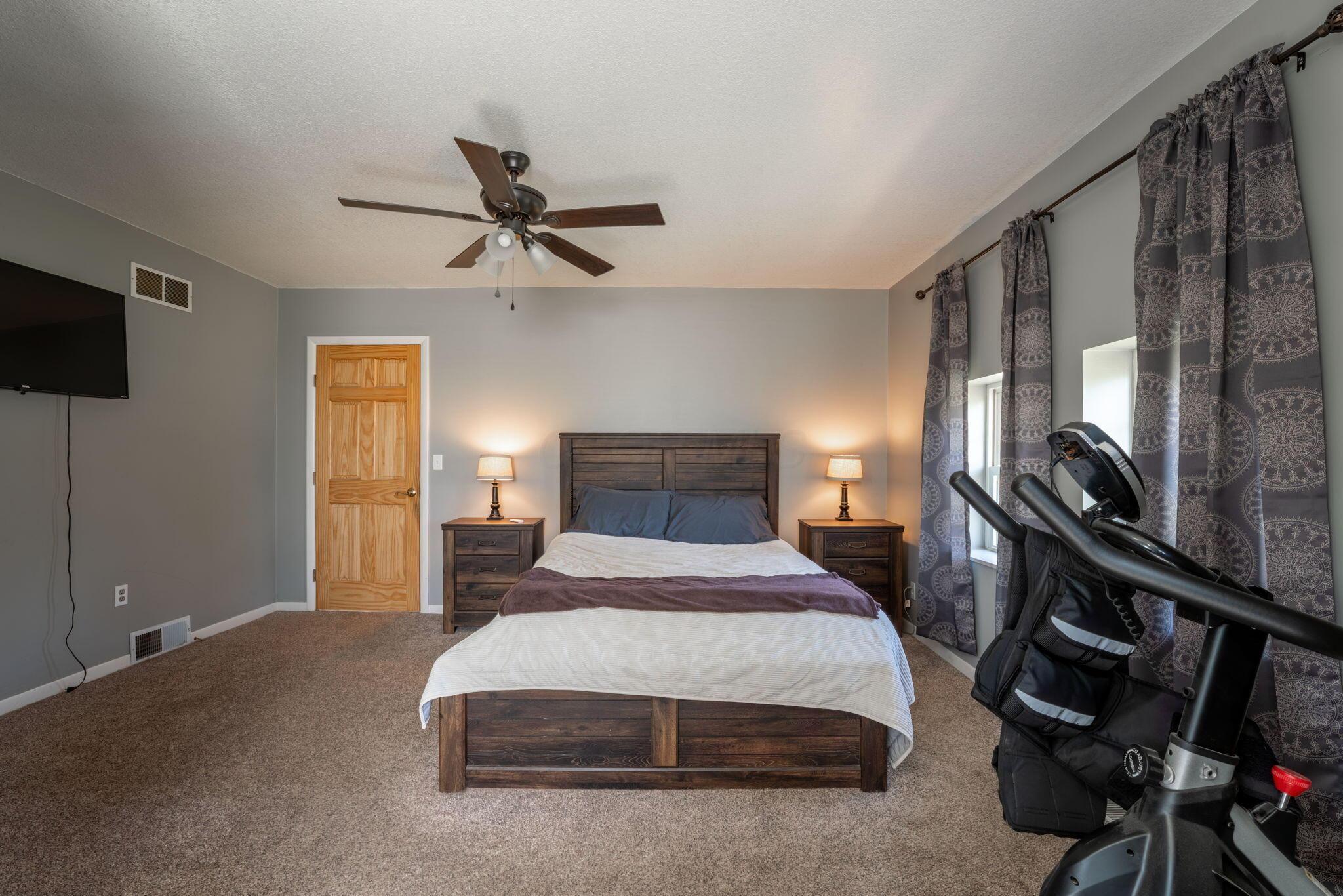 1687 Lake Drive Road Heath, OH 43056 - Photo 19 of 49 5-web-or-mls-DSC04533-HDR