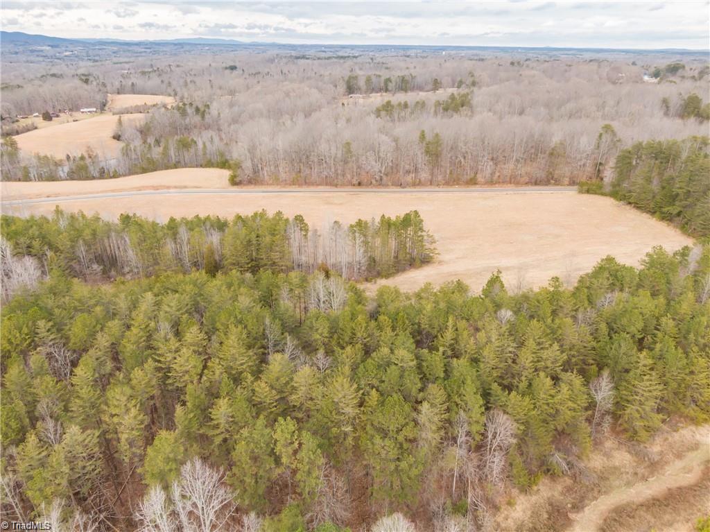 8664 Walnut Cove Road Walnut Cove, NC 27052 - Photo 8 of 12 Gallery Image 8