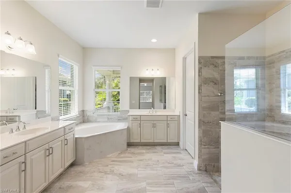 $850,000 | 21539 Oaks Of Estero Circle, Estero, FL 33928