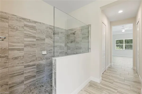 $850,000 | 21539 Oaks Of Estero Circle, Estero, FL 33928