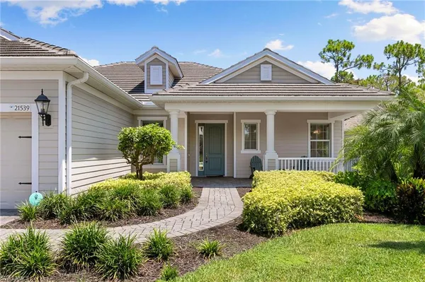 $850,000 | 21539 Oaks Of Estero Circle, Estero, FL 33928