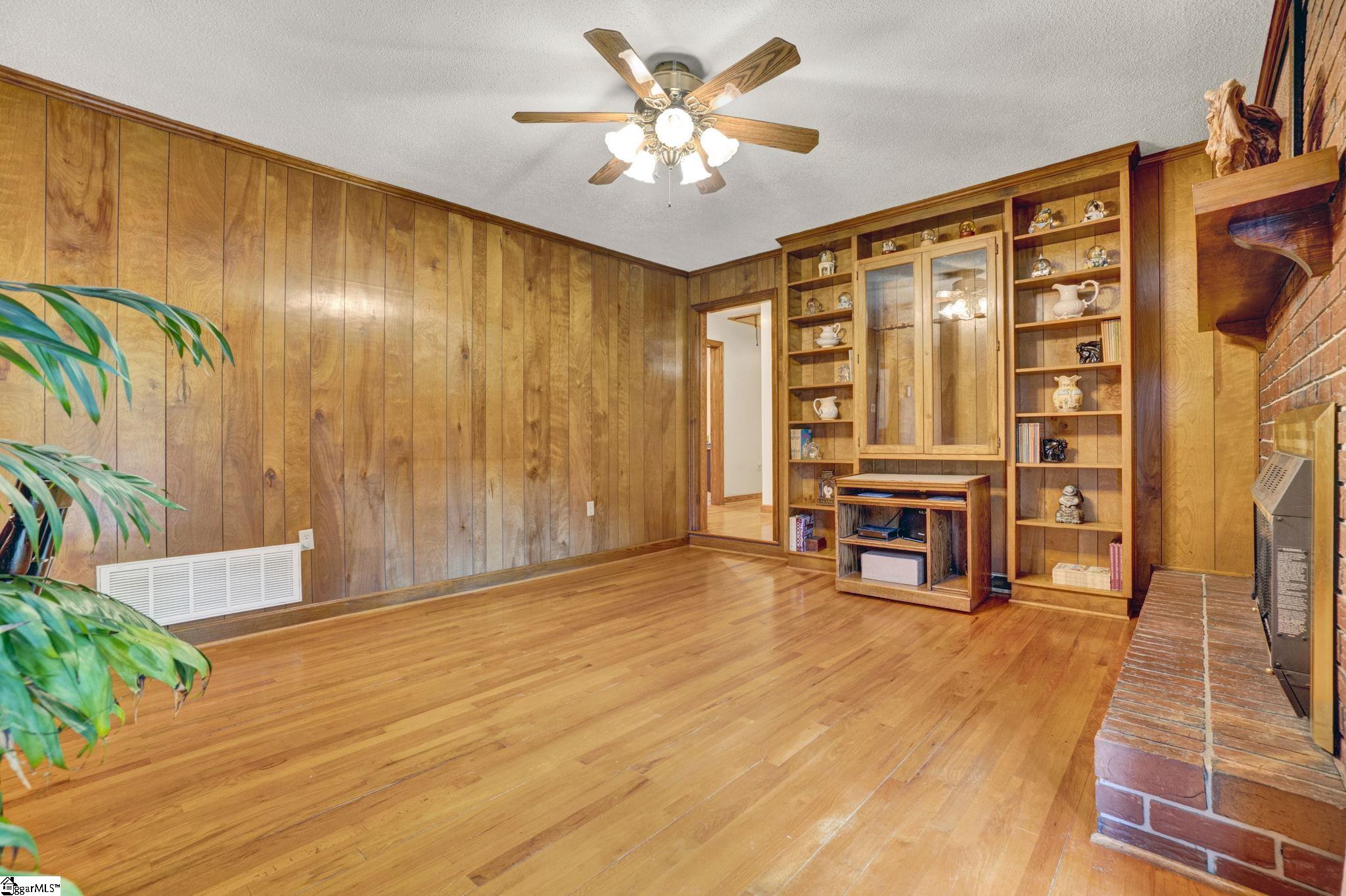 207 State Rd S-30-754 Clinton, SC 29325 - Photo 5 of 50