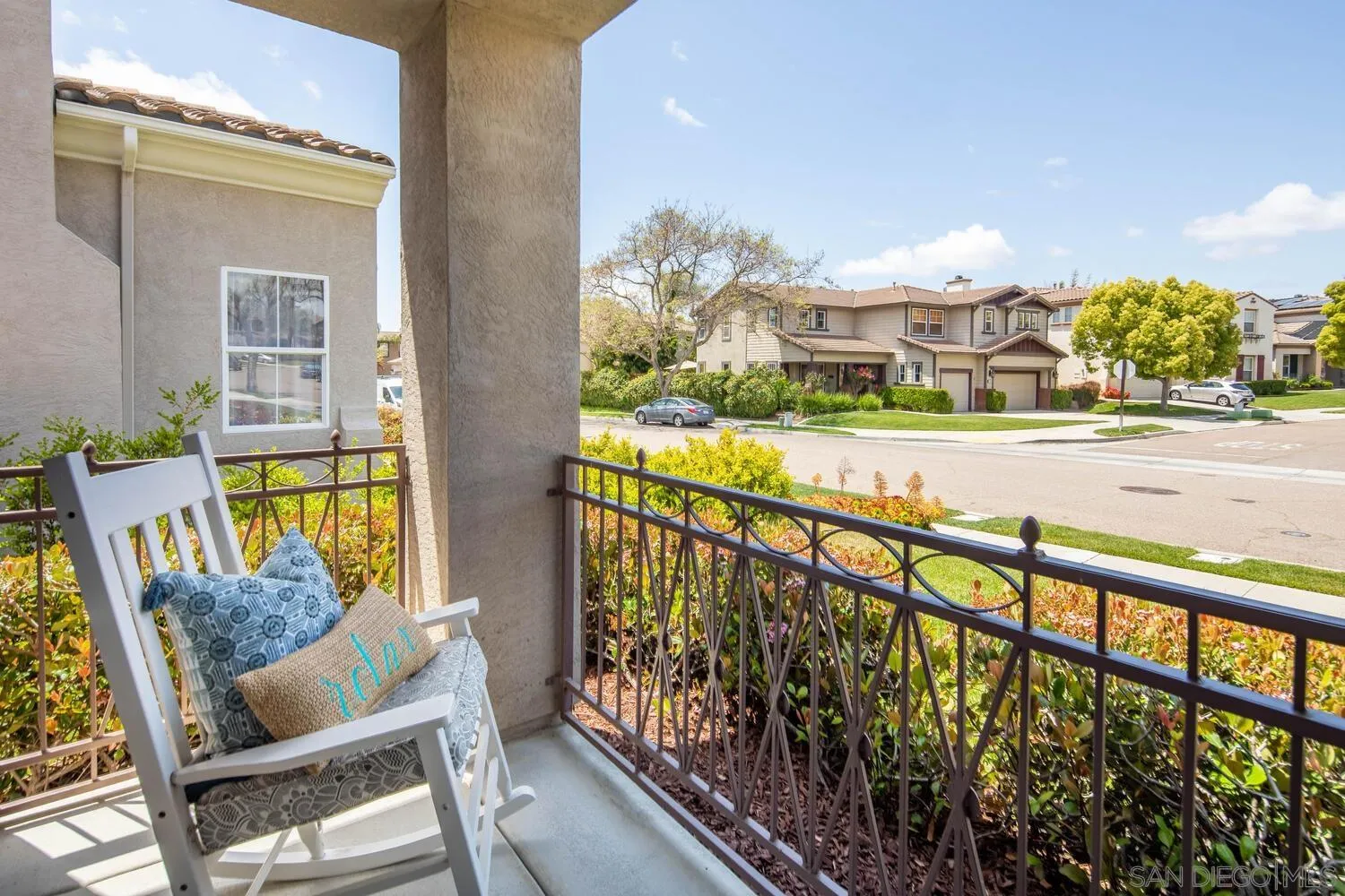 16327 Pinto Ridge Drive 4S Ranch, CA 92127 - Photo 6 of 74 a view of an chairs and table in the balcony