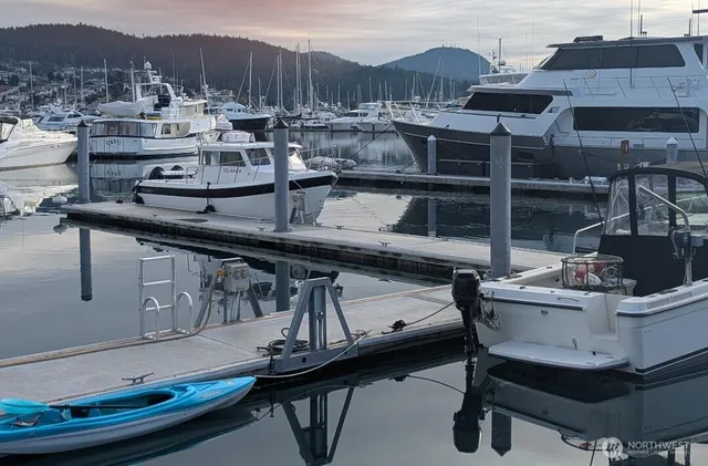 $614,000 | 2001 Skyline Way, Unit 103, Anacortes, WA 98221