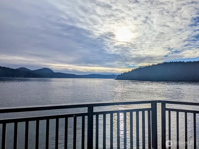 $614,000 | 2001 Skyline Way, Unit 103, Anacortes, WA 98221