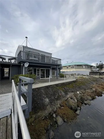 $614,000 | 2001 Skyline Way, Unit 103, Anacortes, WA 98221