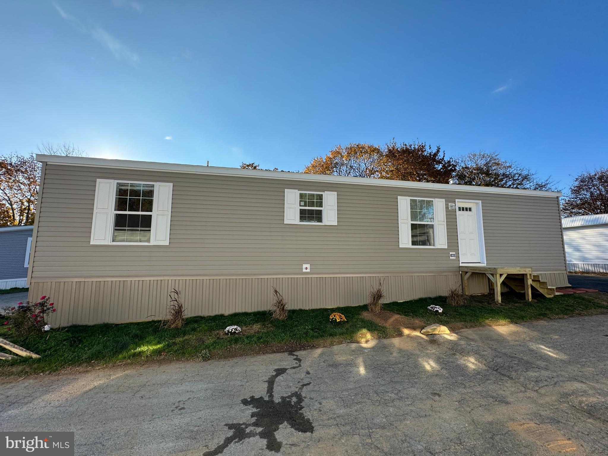 126 Jubilee Road Peach Bottom, PA 17563 - Photo 14 of 30 side at front door