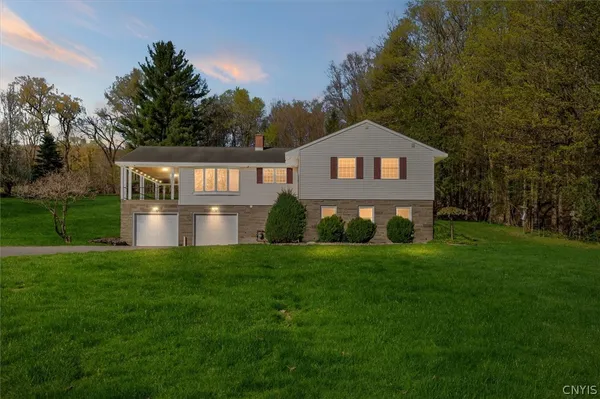 $520,000 | 28 Fineview Drive, Deerfield, NY 13502