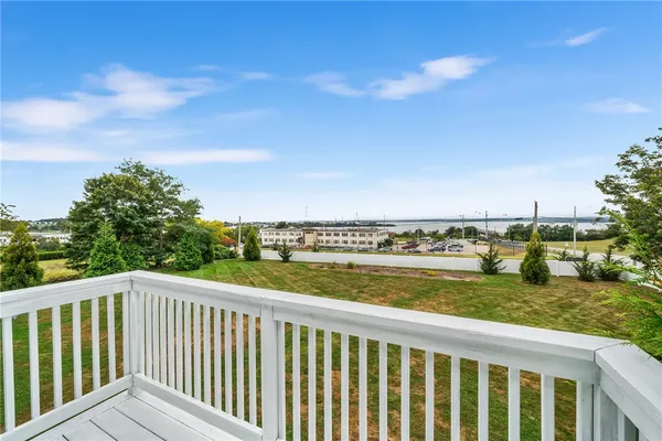 $725,000 | 314 Chases Lane, Unit C, Middletown, RI 02842