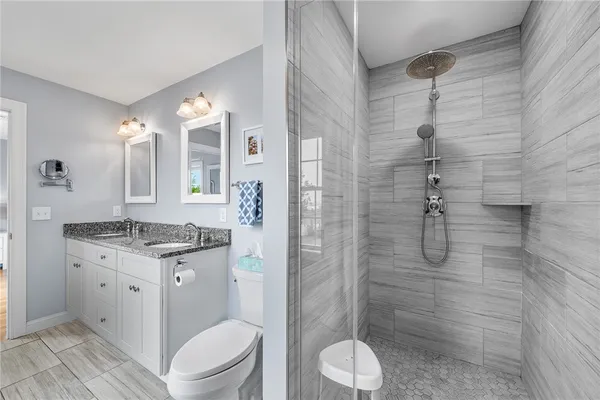 $725,000 | 314 Chases Lane, Unit C, Middletown, RI 02842