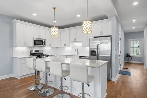 $725,000 | 314 Chases Lane, Unit C, Middletown, RI 02842