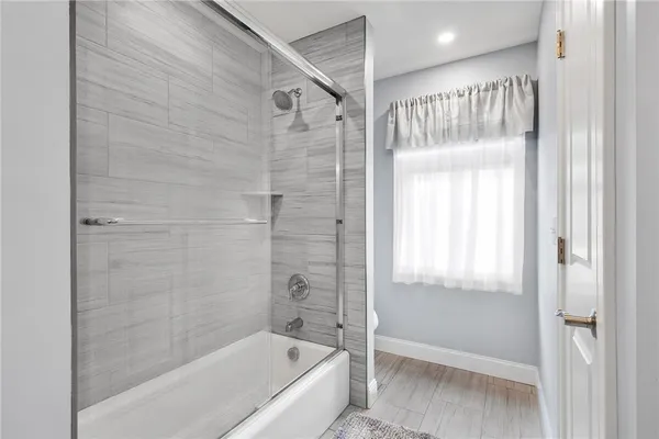 $725,000 | 314 Chases Lane, Unit C, Middletown, RI 02842