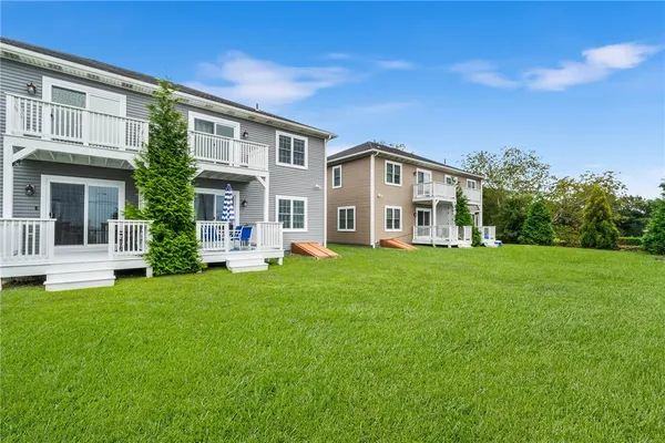 $725,000 | 314 Chases Lane, Unit C, Middletown, RI 02842