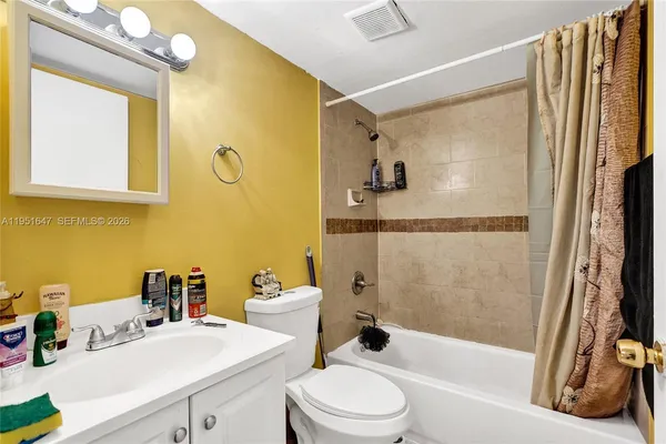 $298,000 | 8145 Northwest 7th Street, Unit 315, Miami, FL 33126