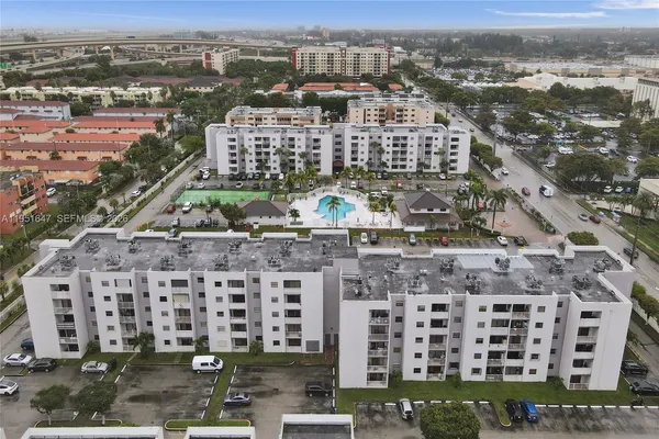 $298,000 | 8145 Northwest 7th Street, Unit 315, Miami, FL 33126