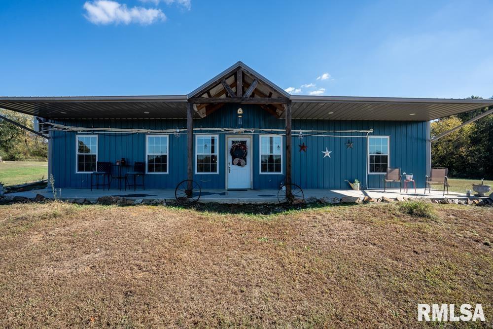 13261 North Casey Road Marion, IL 62959 - Photo 1 of 37