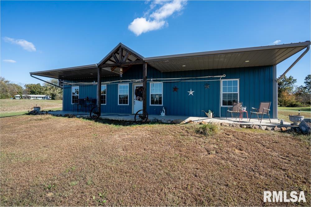 13261 North Casey Road Marion, IL 62959 - Photo 2 of 37