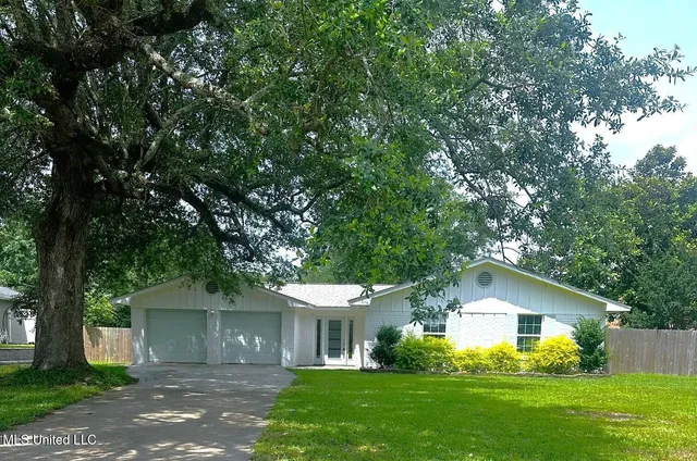 $2,500 | 7 Villa Cove Drive, Gulfport, MS 39507