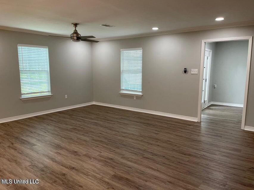 7 Villa Cove Drive Gulfport, MS 39507 - Photo 7 of 19 Living
