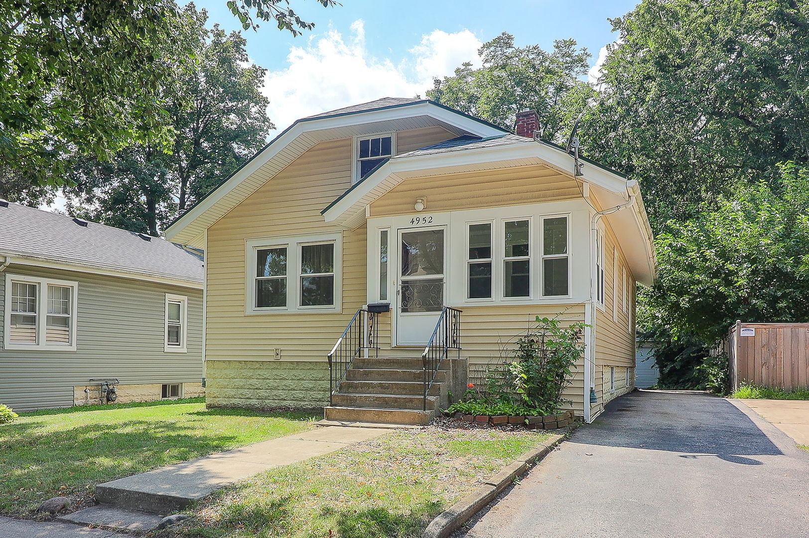 4952 Linscott Avenue Downers Grove, IL 60515 - Photo 1 of 21