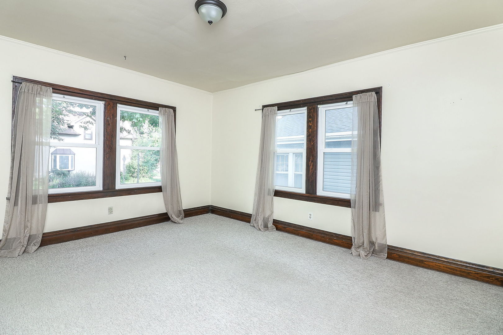 4952 Linscott Avenue Downers Grove, IL 60515 - Photo 7 of 21