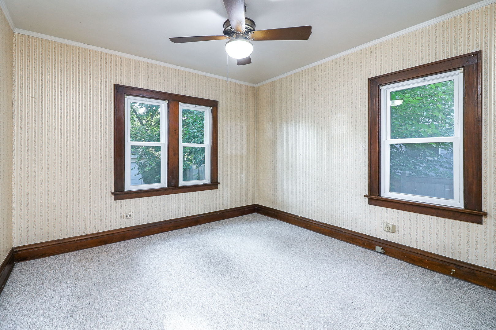 4952 Linscott Avenue Downers Grove, IL 60515 - Photo 10 of 21