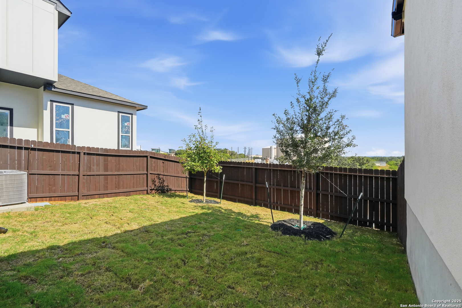 20675 Huebner Road, Unit 526 San Antonio, TX 78258 - Photo 37 of 45 a view of a backyard