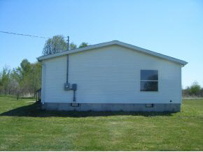 18427 5th Road Plymouth, IN 46563 - Photo 3 of 6 Gallery Image 3