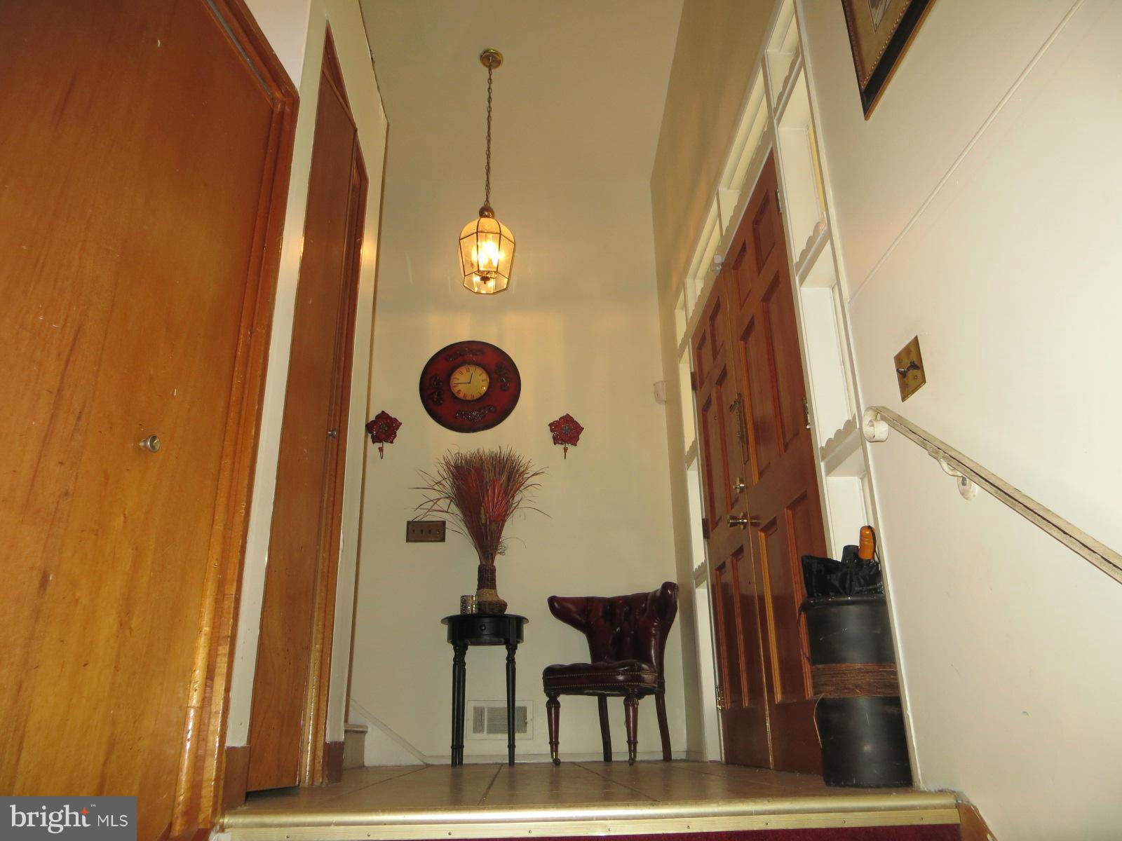 8523 Stevenswood Road Baltimore, MD 21244 - Photo 2 of 30 Foyer