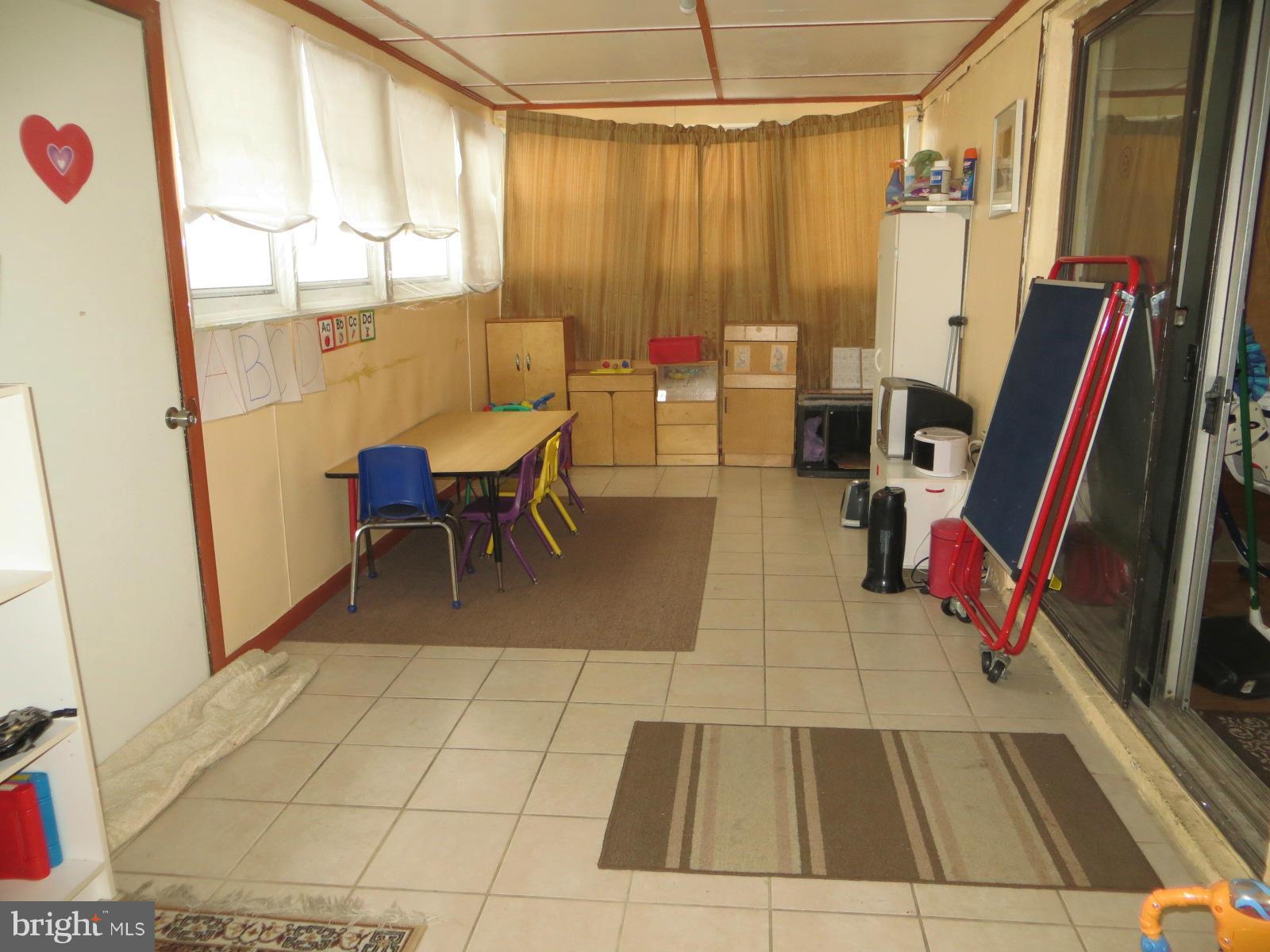 8523 Stevenswood Road Baltimore, MD 21244 - Photo 22 of 30 Solarium
