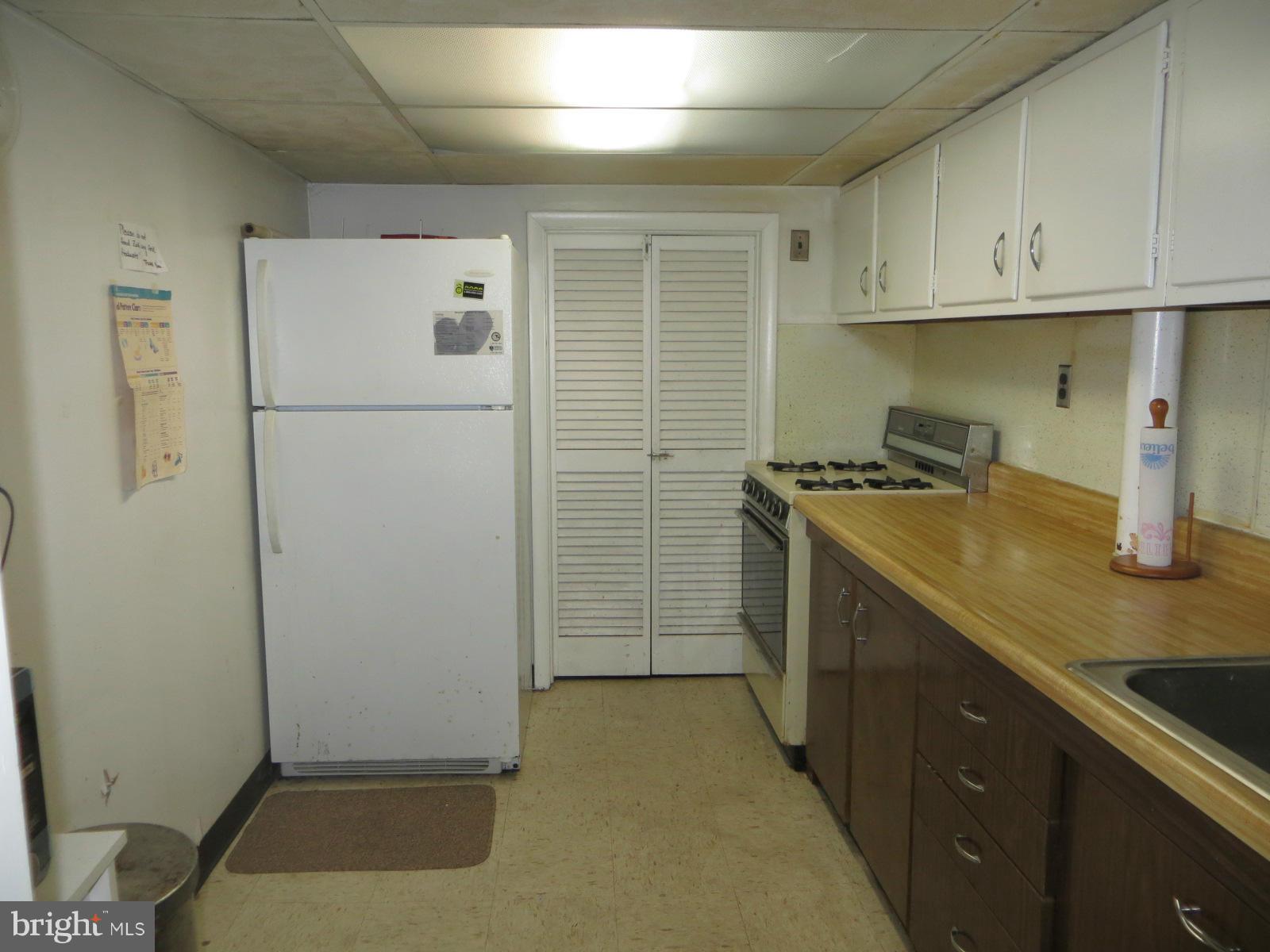 8523 Stevenswood Road Baltimore, MD 21244 - Photo 29 of 30 In-Law Kitchen