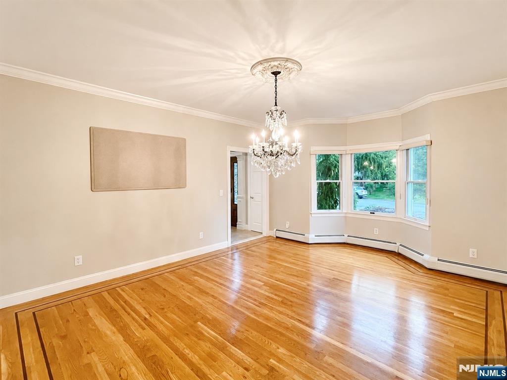377 Ruckman Road Closter, NJ 07624 - Photo 8 of 22