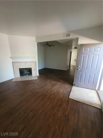 $1,285 | 5250 South Rainbow Boulevard, Unit 1010, Las Vegas, NV 89118