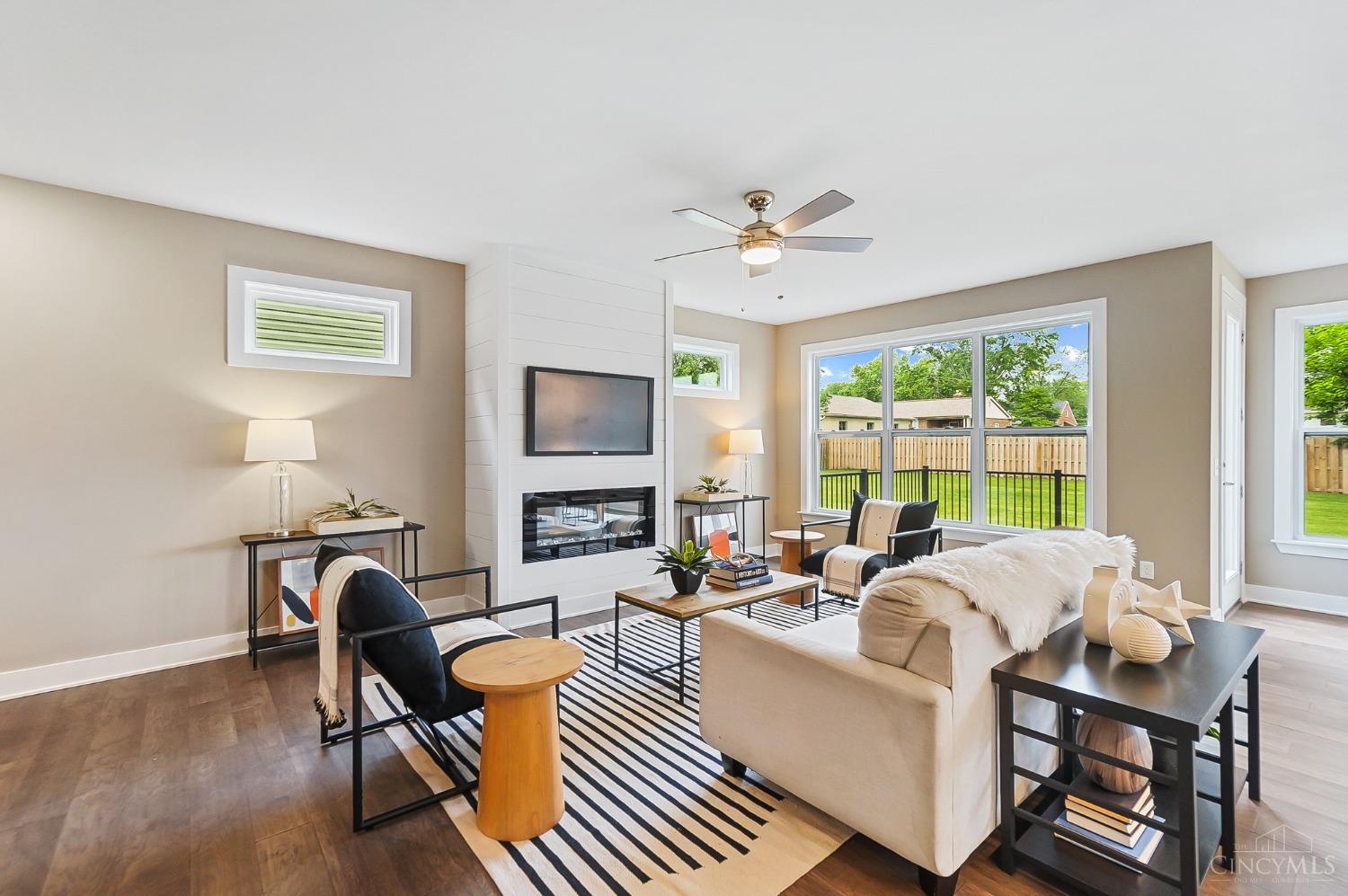 4543 Cooper Road Cincinnati, OH 45242 - Photo 4 of 54