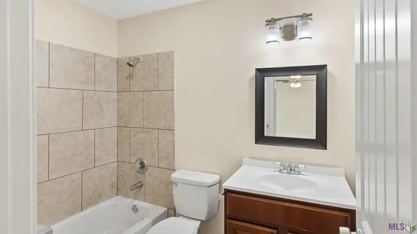 $900 | 1066 Manson Drive, Unit B, Baton Rouge, LA 70816