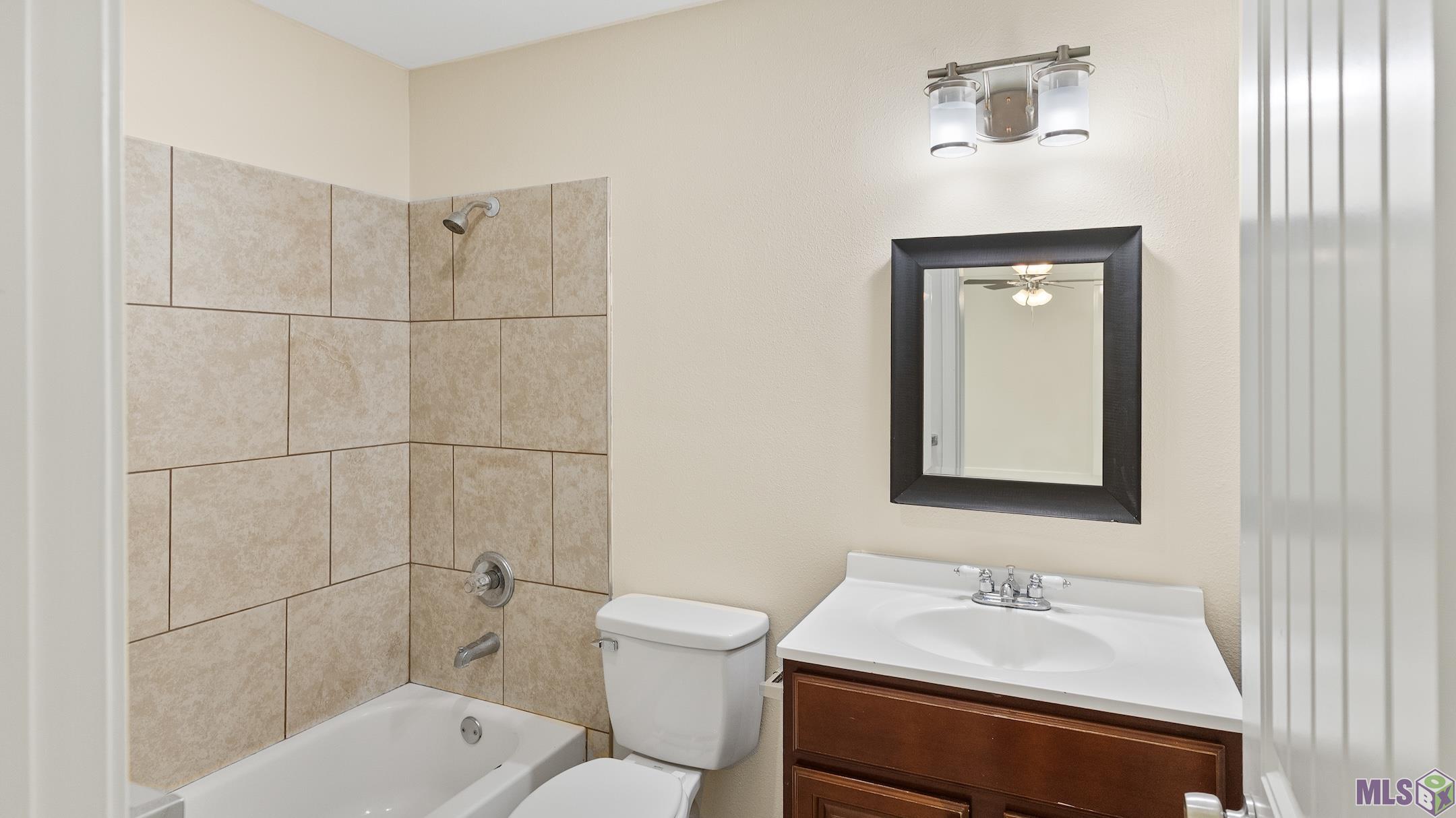 1066 Manson Drive, Unit B Baton Rouge, LA 70816 - Photo 6 of 8