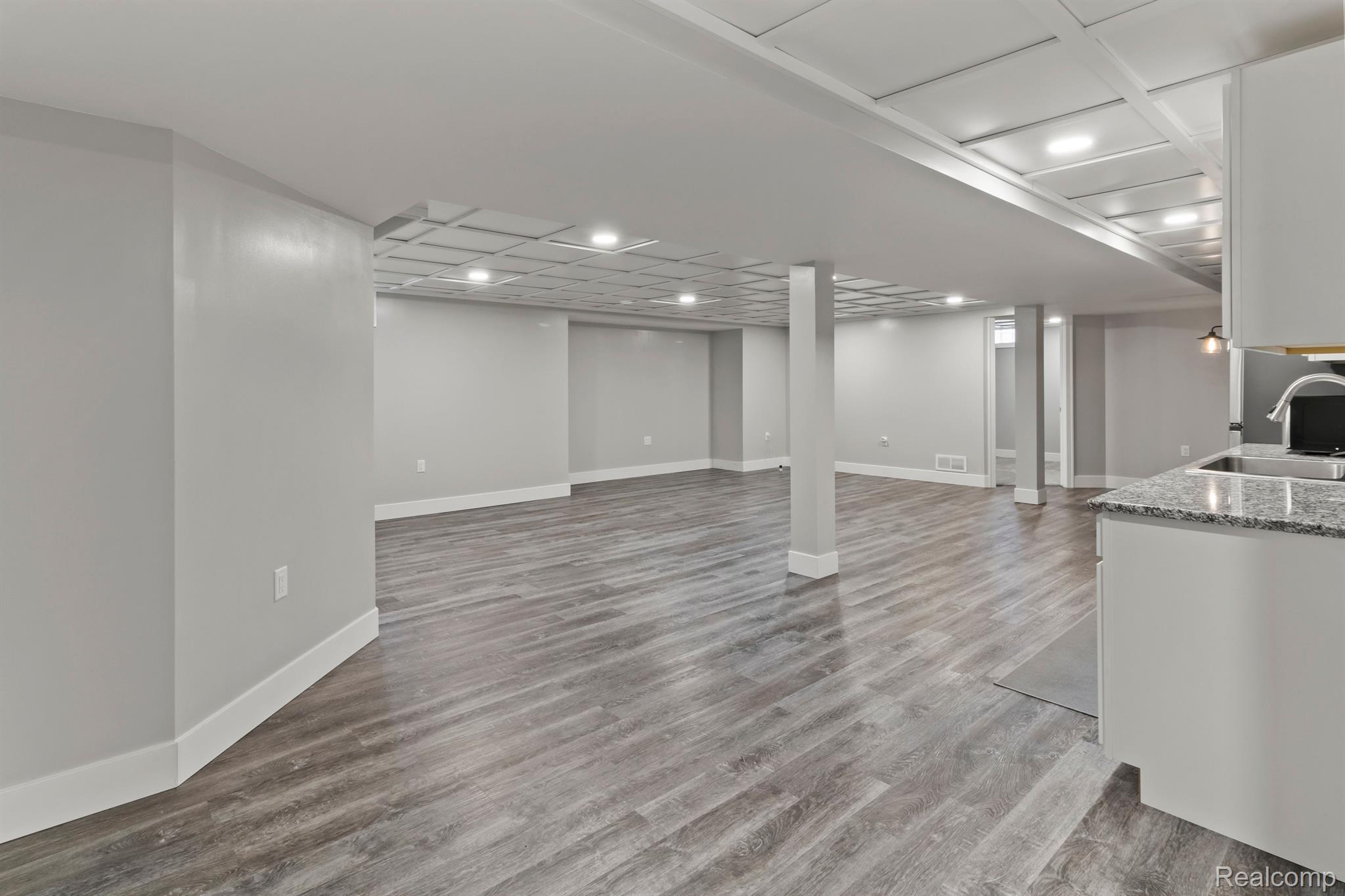 29100 Cotton Road New Baltimore, MI 48047 - Photo 8 of 32 Gallery Image 8