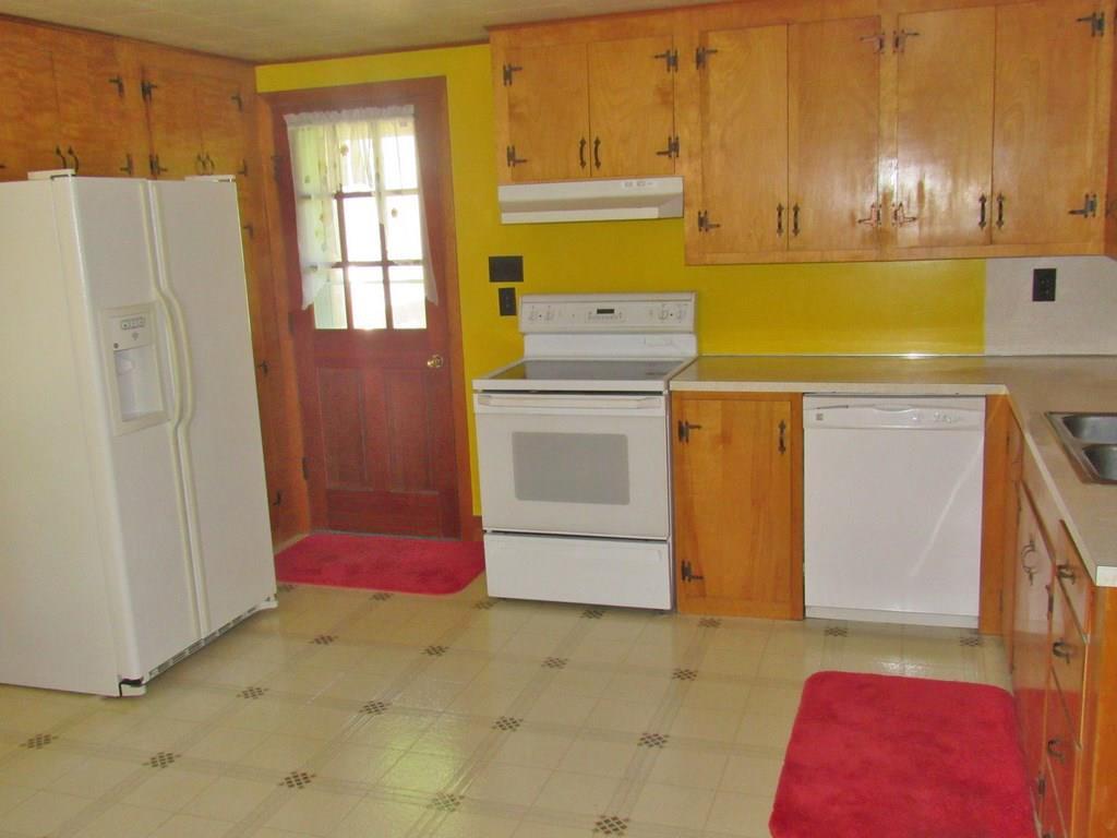 301 Park Street Springfield, ME 04487 - Photo 4 of 30 Photo