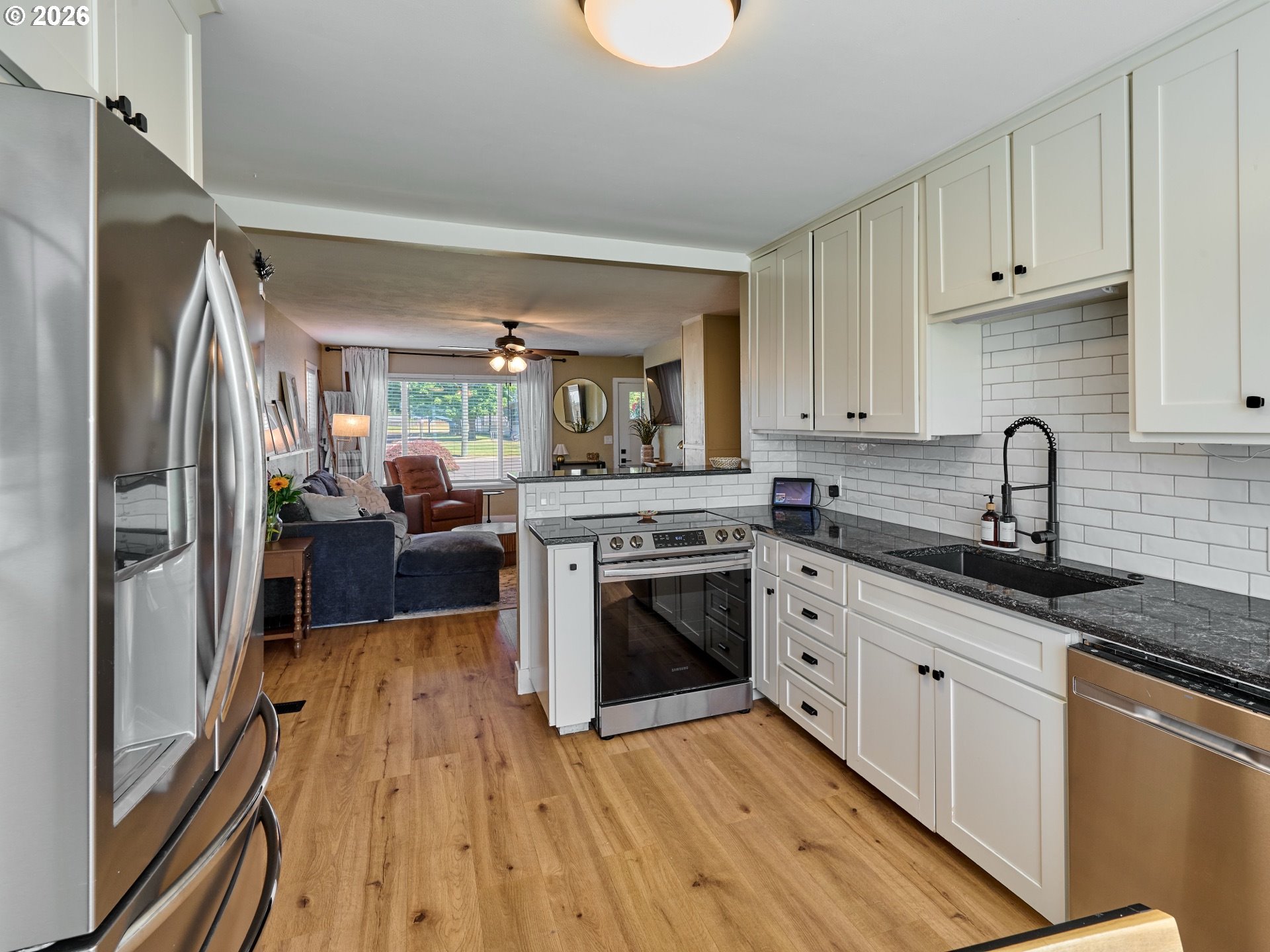 645 Northwest 5th Avenue Canby, OR 97013 - Photo 11 of 41