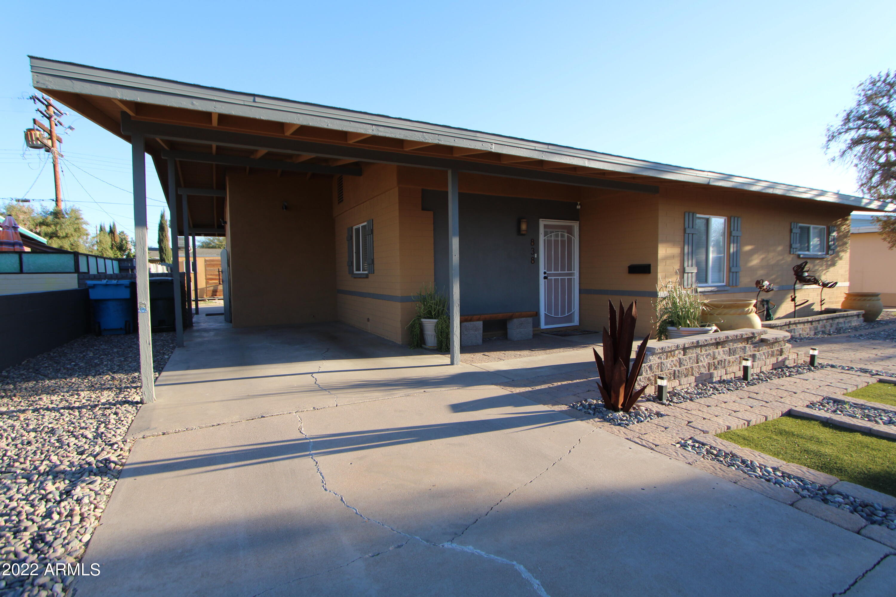 838 West Picadilly Road Phoenix, AZ 85013 - Photo 2 of 43 IMG_2679